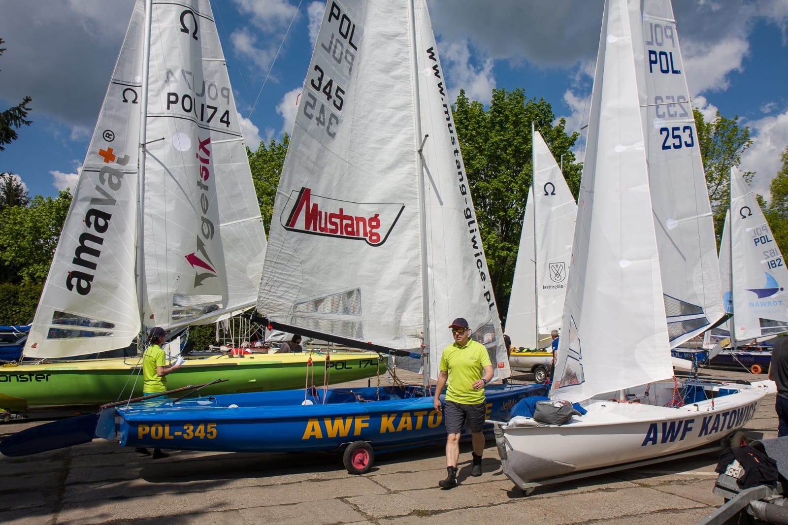 Monster sailing team